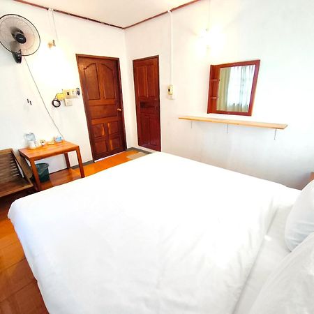 Sabaydee Guesthouse บ้านห้วยทราย ภายนอก รูปภาพ