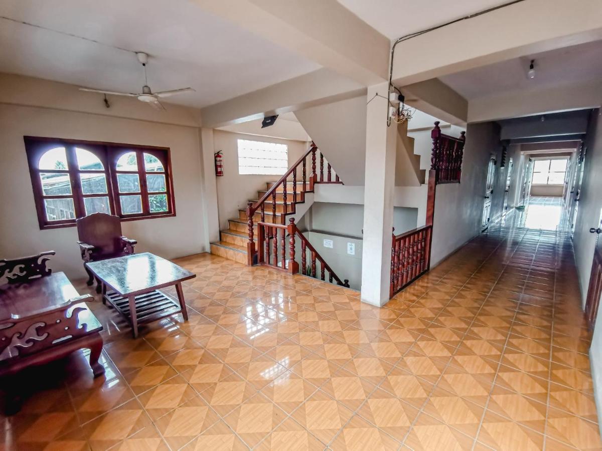 Sabaydee Guesthouse บ้านห้วยทราย ภายนอก รูปภาพ